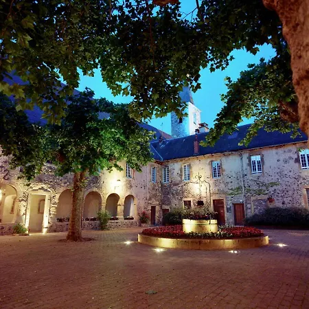 De La Poste Hotel Saint-Geniez-dʼOlt