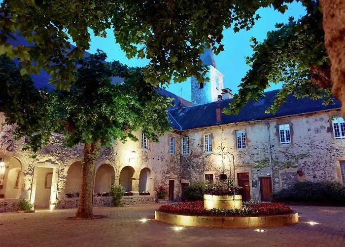 De La Poste Hotel Saint-Geniez-dʼOlt