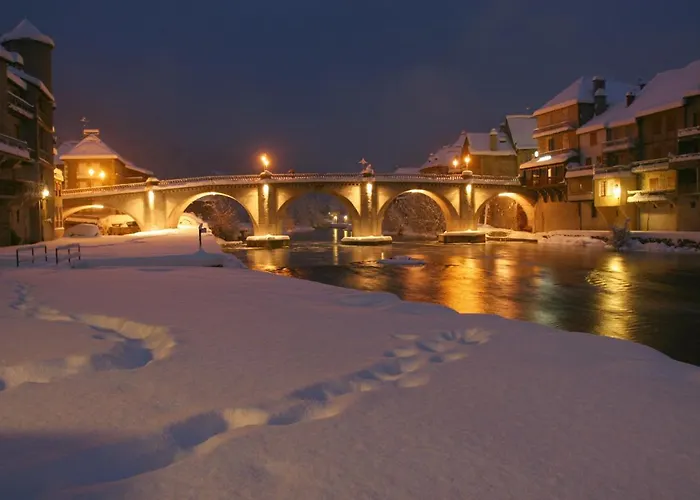 De La Poste Saint-Geniez-dʼOlt