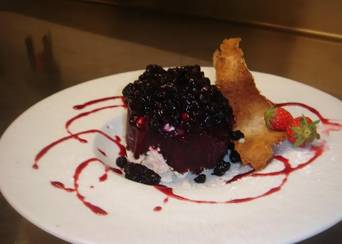 De La Poste Hotel Saint-Geniez-dʼOlt