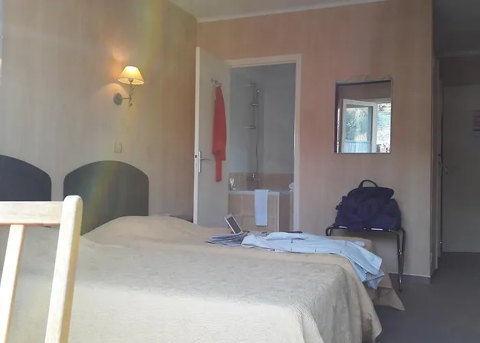 Hotel De La Poste 3*