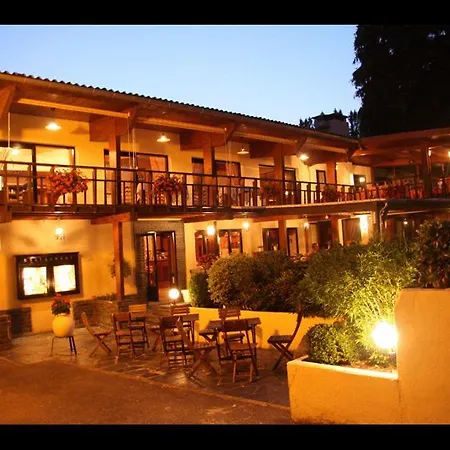 De La Poste 3* Saint-Geniez-dʼOlt