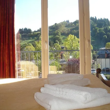 De La Poste 3* Saint-Geniez-dʼOlt