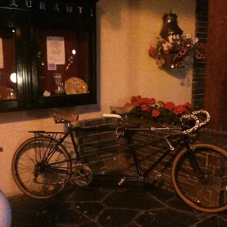 Hotel De La Poste Saint-Geniez-dʼOlt