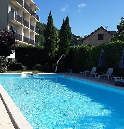 De La Poste 3* Saint-Geniez-dʼOlt