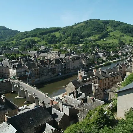 De La Poste Saint-Geniez-dʼOlt