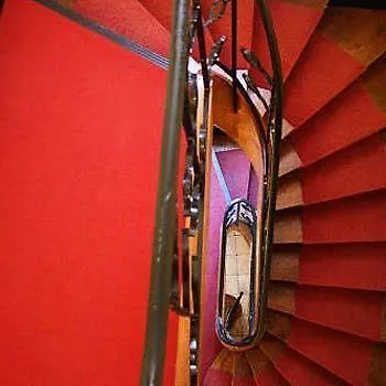 De La Poste 3* Saint-Geniez-dʼOlt